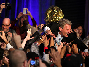 Rybak crowd surfs