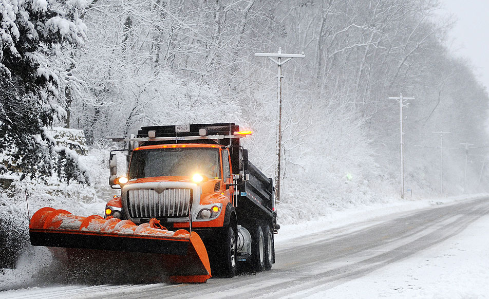 MnDOT Heavy snow may slow plows, afternoon commute Minnesota Public