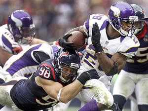 Adrian Peterson, Connor Barwin