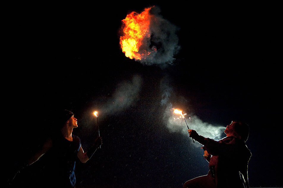 Fire spitters