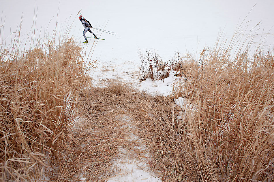 Skiing laps