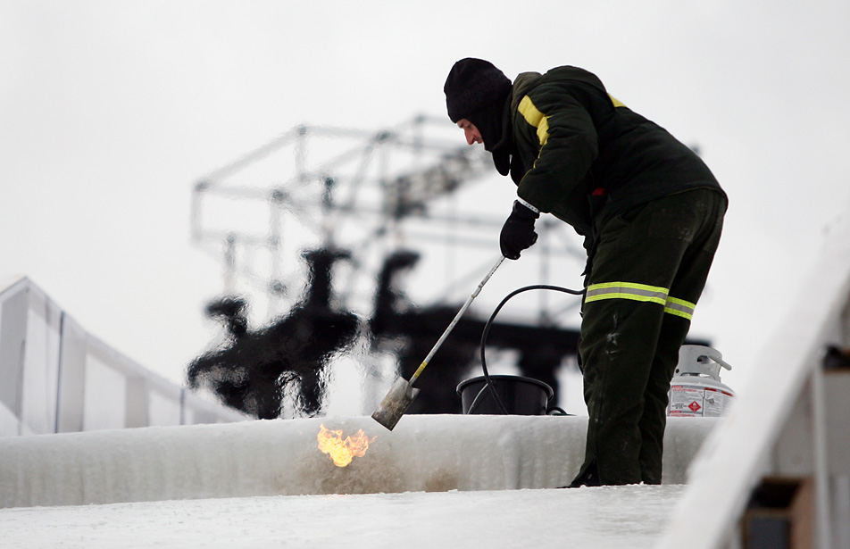 Ice maintenance
