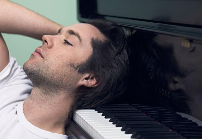 Today in Music History: Happy Birthday Rufus Wainwright!