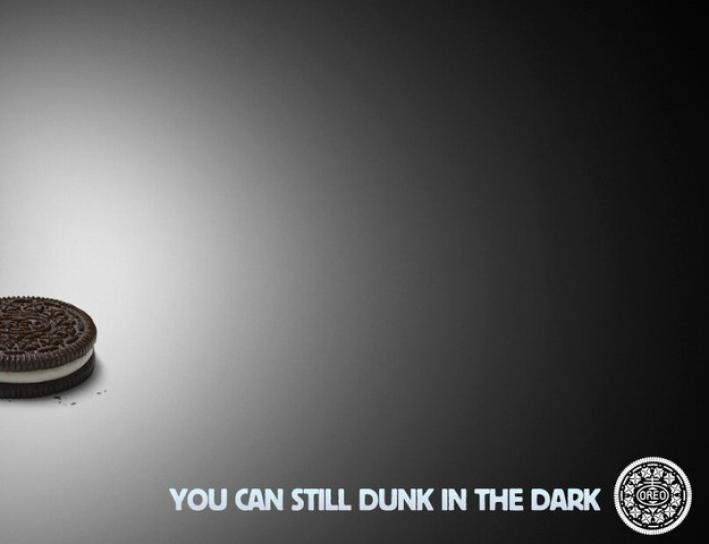 Oreo's Super Bowl blackout ad Oreo's Super Bowl blackout ad