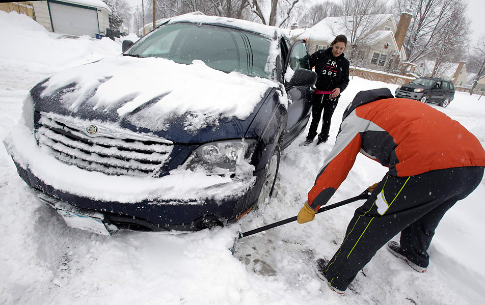 Helping shovel