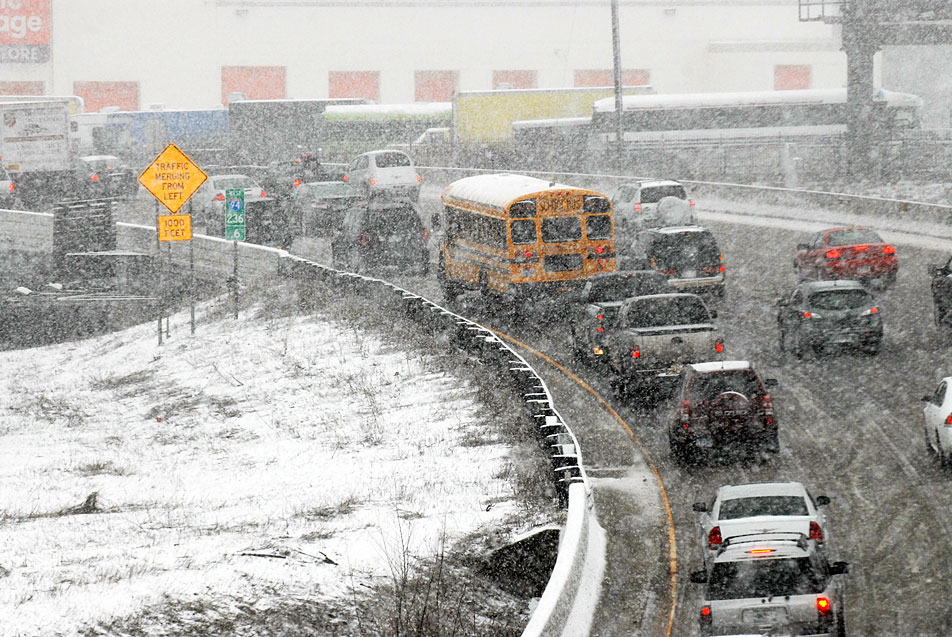 Snowstorm pushes through; snowiest April in Duluth Minnesota Public