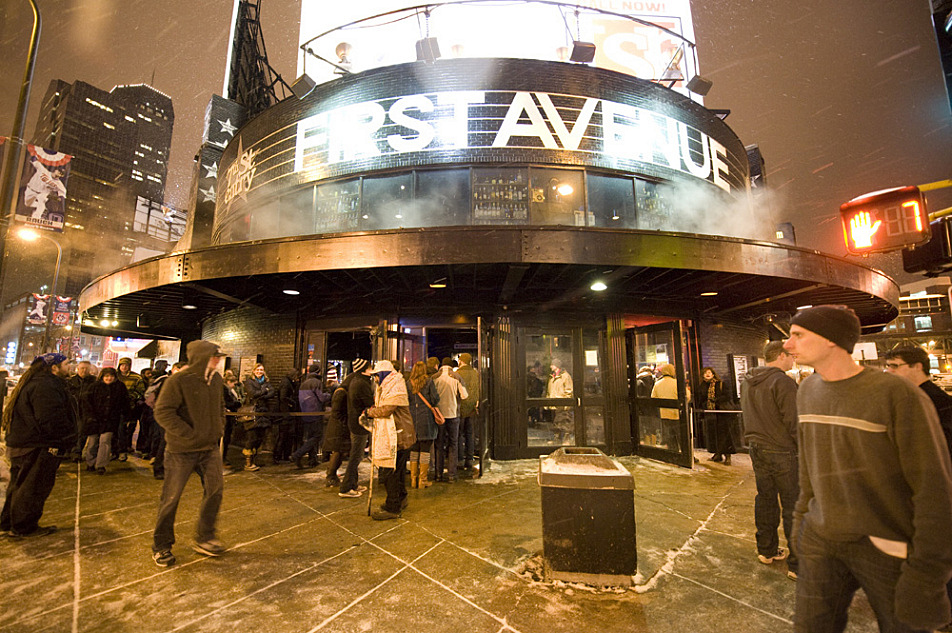First Avenue and other Minneapolis clubs and bars where live music is played will now be required to provide free earplugs to concert-goers who would like them.