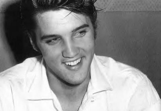 Today in Music History: Elvis'