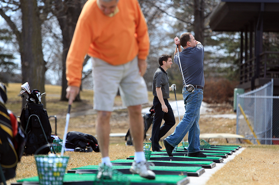Some golfers wary as private firm starts to run St. Paul's Como, Phalen