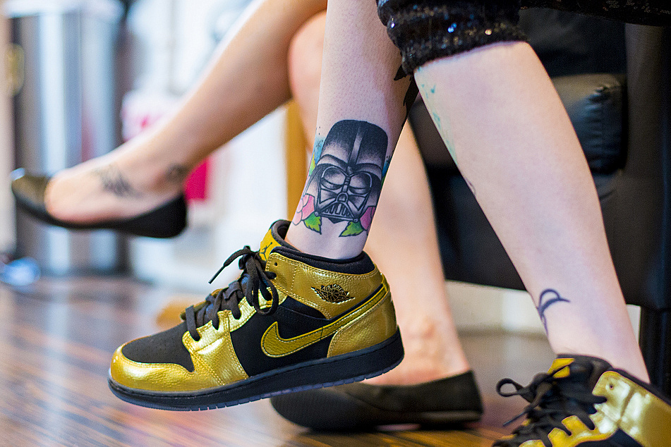 Photos: A day in the life of an all-female tattoo parlor | Minnesota