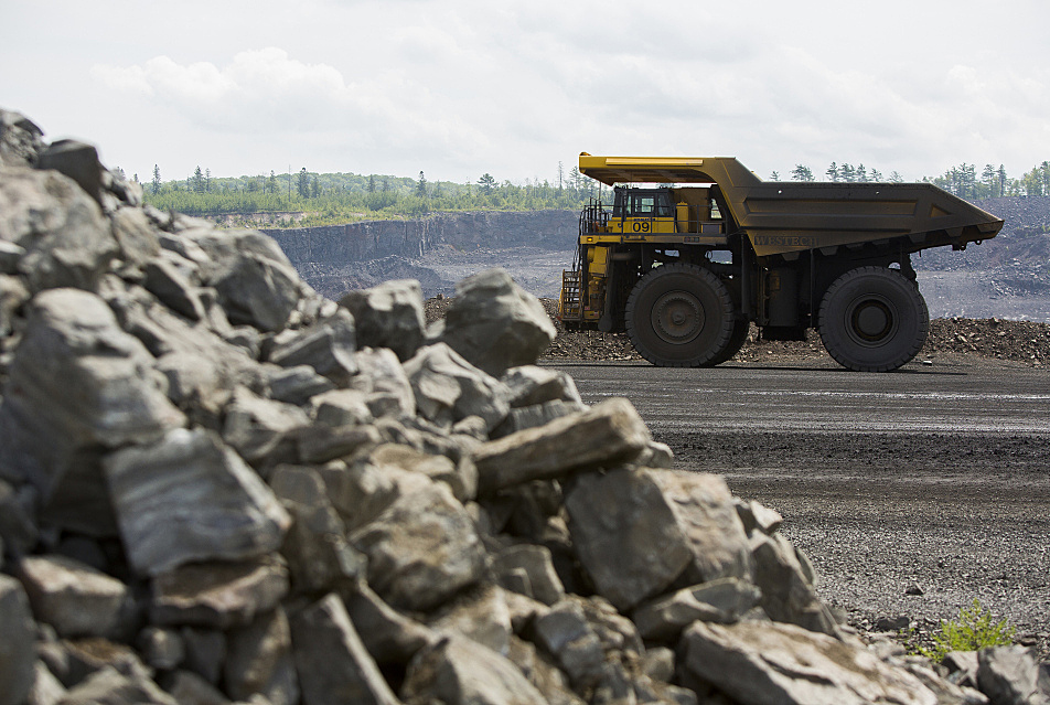 Obama's chief aide to see a strapped Iron Range Minnesota Public Radio News