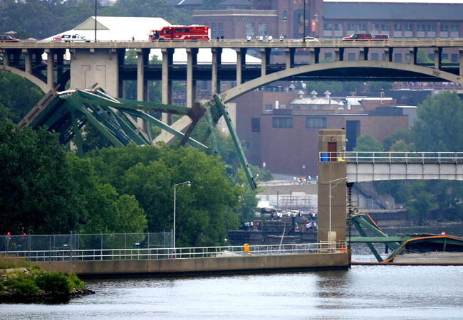 Four confirmed dead in I-35W bridge collapse in Minneapolis | MPR News