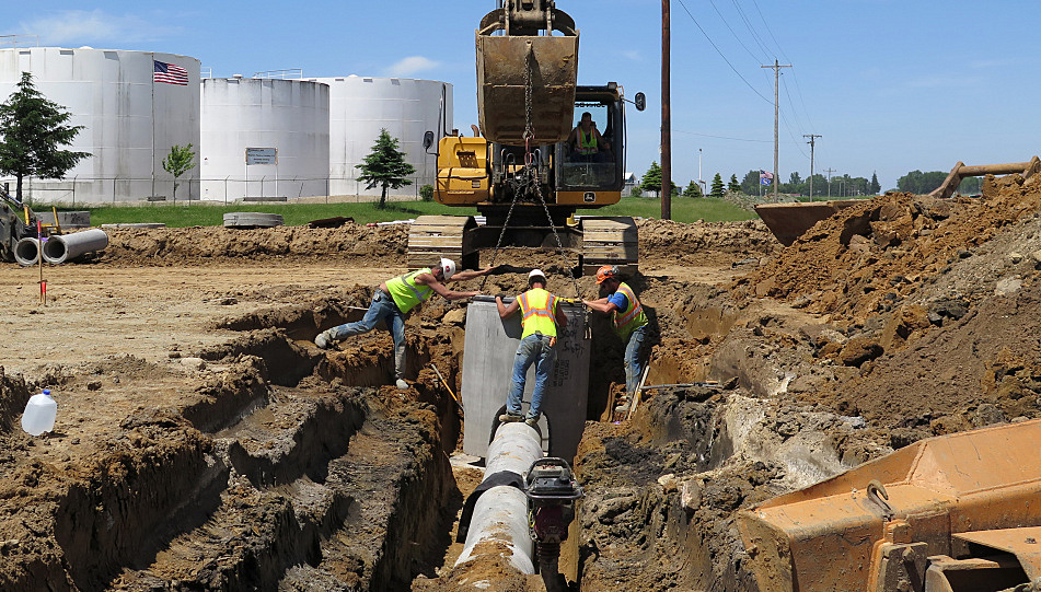 Roundabouts make state roads safer and slower | Minnesota Public Radio News